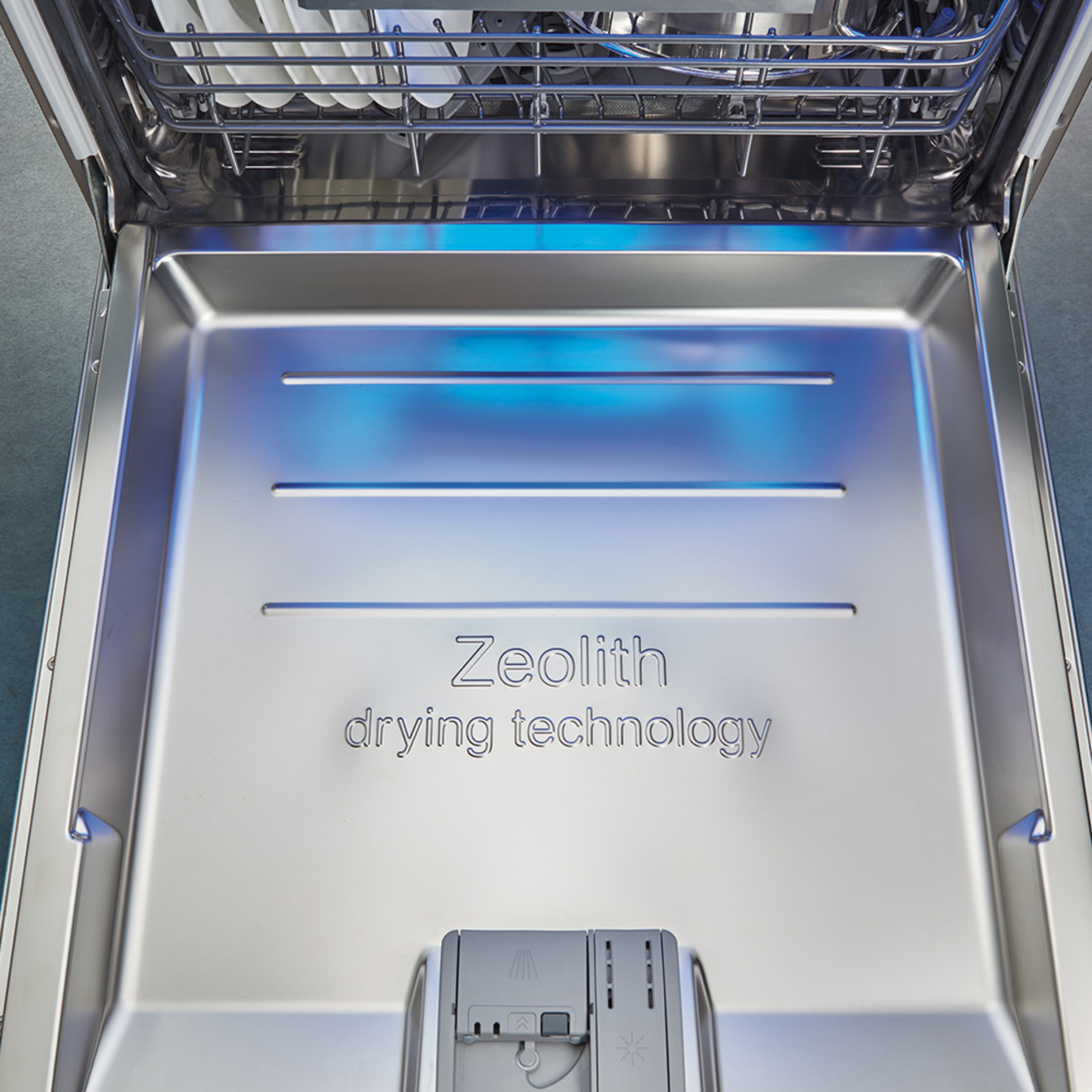 Zeolith Trocknen – Für glänzende Spülergebnisse bei ELKOM Elektro- und Kommunikationstechnik GbR in Meiningen